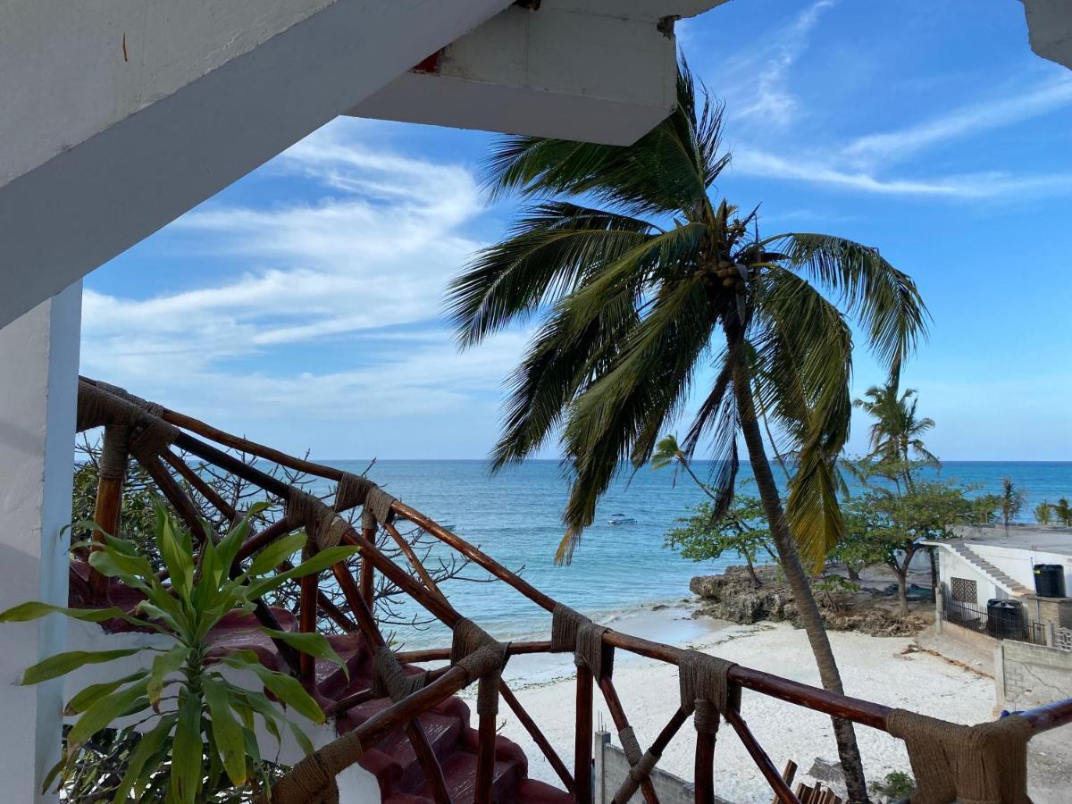 Zaina'S Beach House ナングウィ エクステリア 写真